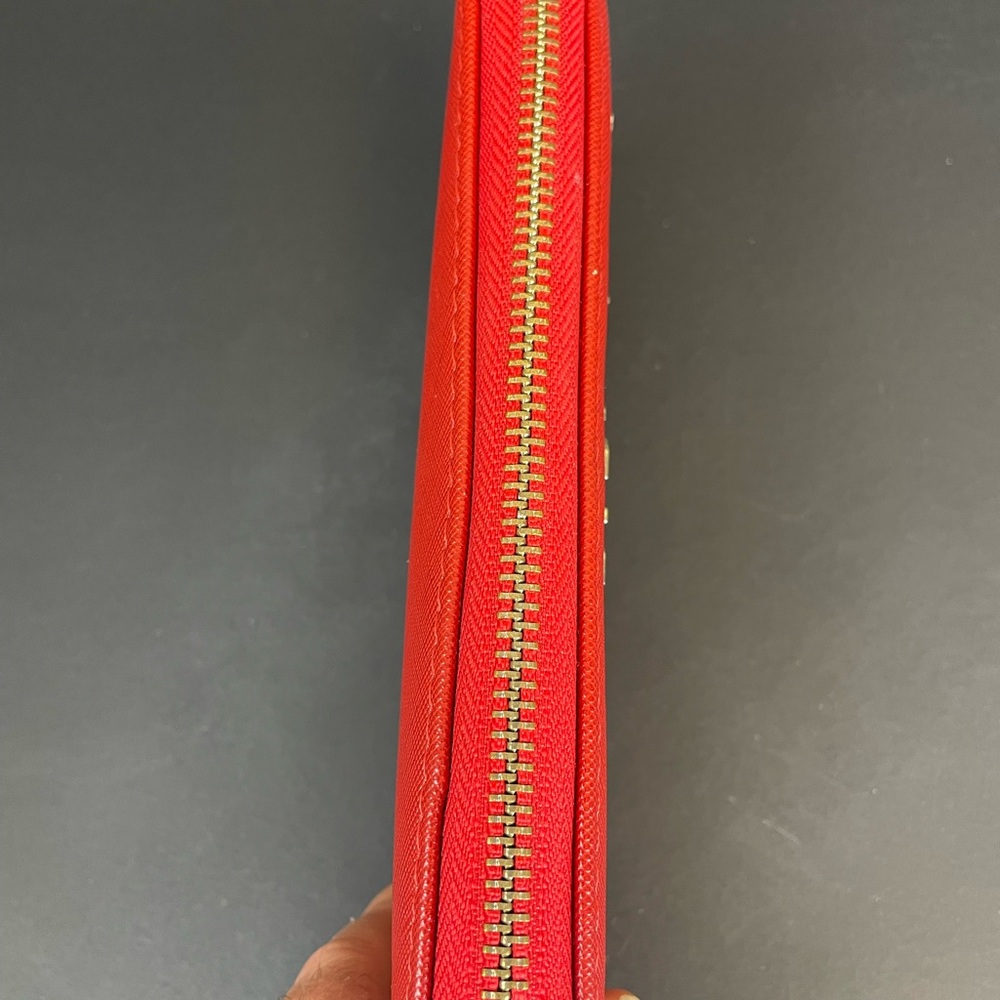 Prada Red Wallet - Picture 10 of 10